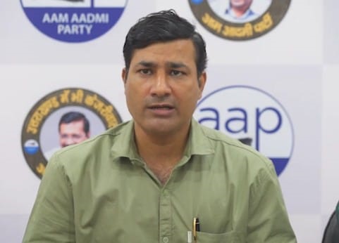  रोजगार गारंटी को मिल रहा युवाओं का भरपूर समर्थन, 6 दिन में 1.5 लाख से ज्यादा युवा जुड़े आप के अभियान से