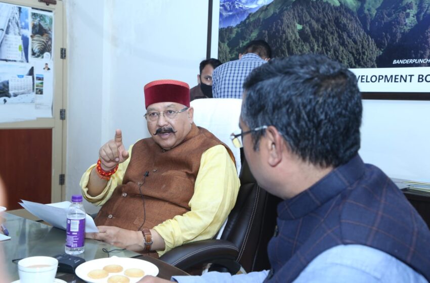  आपदा ग्रस्त इलाकों में न हो गैस और ईंधन की कमीः सतपाल महाराज