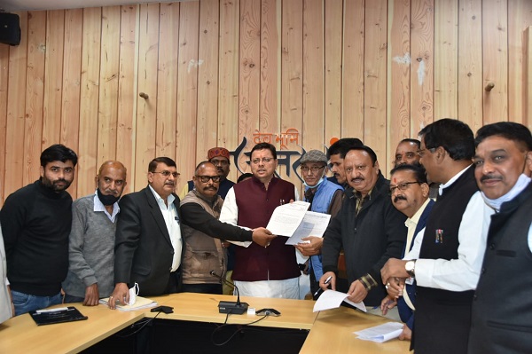  विभिन्न कर्मचारी संगठनों के पदाधिकारियों ने की सीएम से भेंट