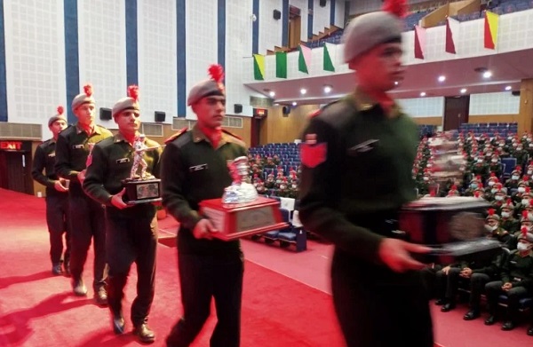  आईएमए की अवार्ड सेरेमनी में जेंटलमैन कैडेट्स को मिला काबिलियत का ईनाम