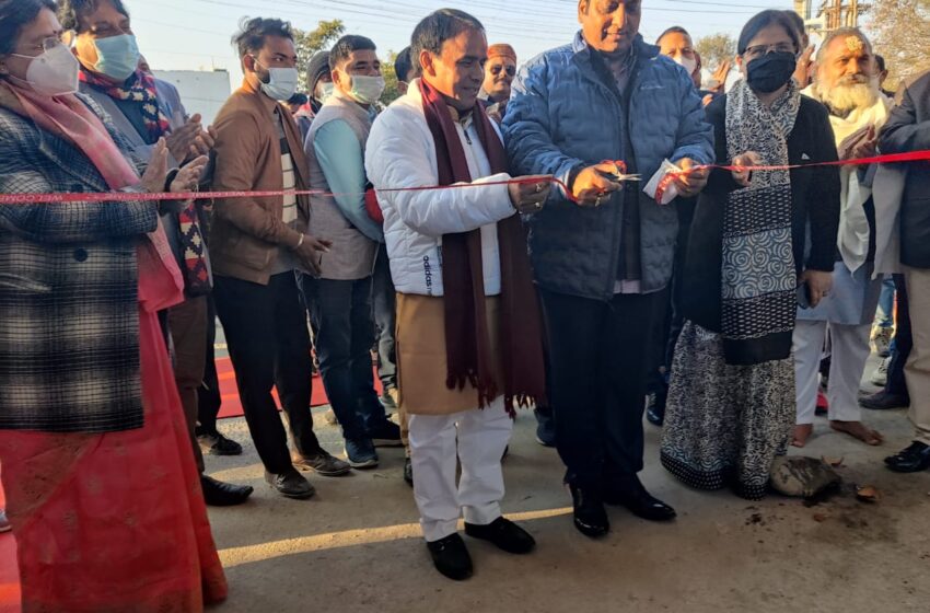  आम लोगों के आकर्षण का केन्द्र बनेगा दून विवि का मुख्य द्वारः डॉ. धनसिंह रावत
