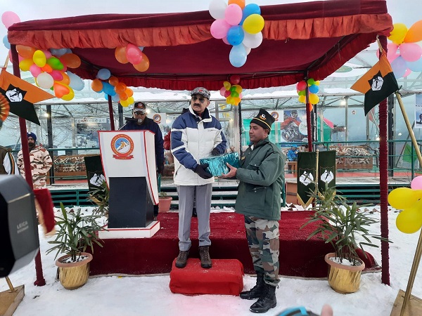  तीन दिवसीय राष्ट्रीय शीतकालीन खेलों का हुआ समापन, खिलाड़ियों को किया सम्मानित