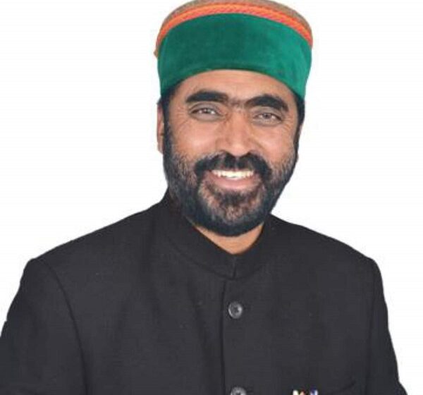  देवप्रयाग विधानसभा सीट पर कांग्रेस प्रत्याशी मंत्री प्रसाद नैथानी का पलड़ा भारी