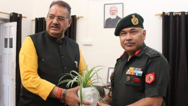  कैंट क्षेत्र में निवास करने वाले पूर्व सैनिकों को गृहकर में छूट देने के दिए निर्देश