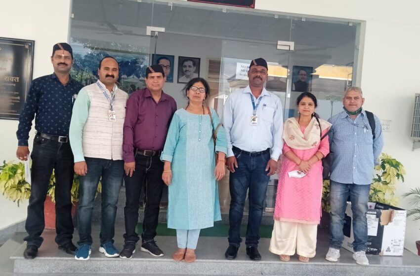  उत्तराखंड पत्रकार महासंघ का प्रतिनिधिमंडल उपर निदेशक अनिल चंदोला जी से मिला