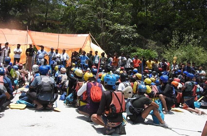  186 युवाओं ने पास की गाइड लाइसेंस परीक्षा, देश-दुनिया की नदियों में करेंगे राफ्ट का संचालन