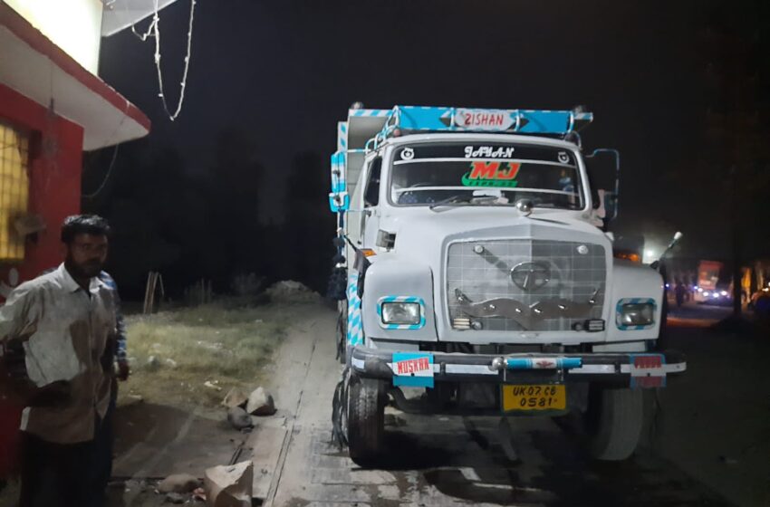  मुख्यमंत्री उत्तराखंड सरकार पुष्कर सिंह धामी द्वारा अवैध खनन पर कड़ी कार्रवाई करने के निर्देश दिए गए
