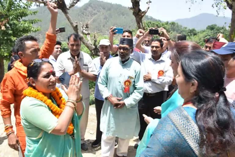  ऋतु खंडूड़ी ने मिलन समारोह में की शिरकत