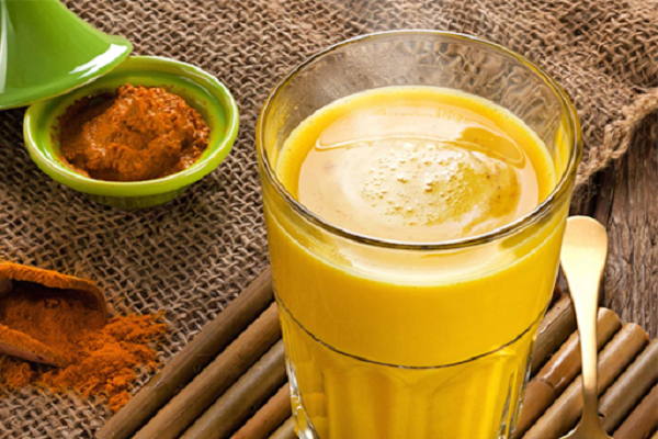  कोल्ड ड्रिंक और हल्दी के सैंपल लिए