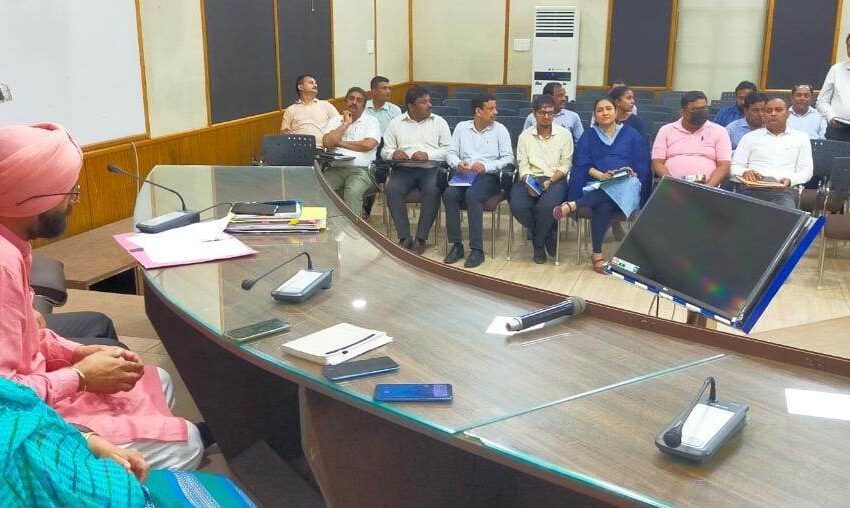  जल निकासी का शीघ्र निस्तारण करना सुनिश्चित करें