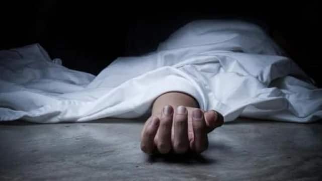  सेल्फी लेते समय खाई में गिरने से युवक की मौत