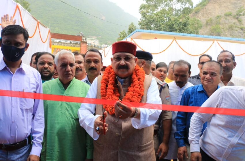  सरकार कलाकारों को हमेंशा सम्मान देने के पक्ष में रही है: महाराज