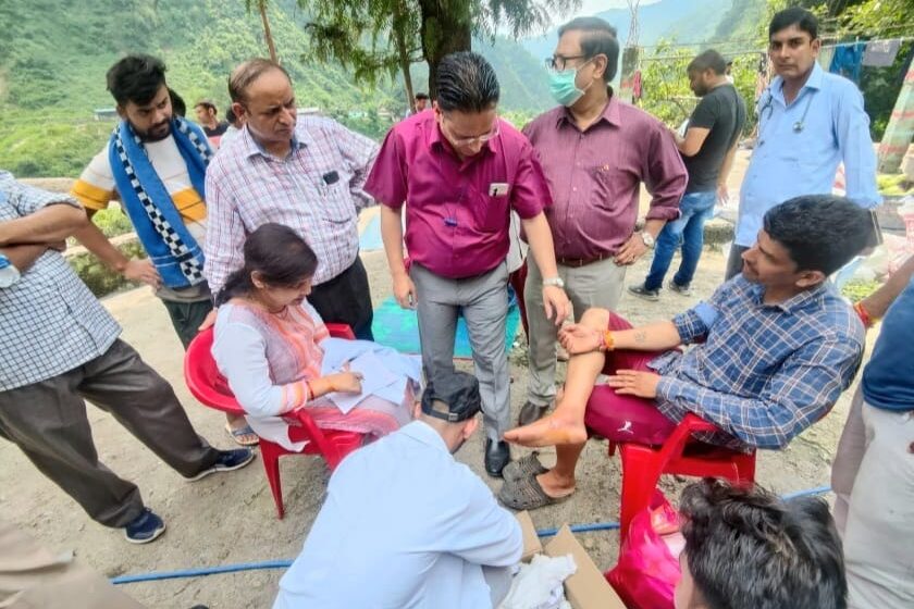  आयुक्त गढवाल मण्डल श्री सुशील कुमार ने गढवाल मण्डल क्षेत्रान्तर्गत जनपद देहरादून, टिहरी, एवं पौड़ी गढवाल में आज हुई अतवृष्टि में हुए नुकसान के सम्बन्ध में नुकसान का आकलन करने के निर्देश दिए