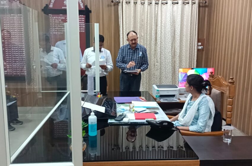  जिला रजिस्ट्रीकरण प्राधिकरण देहरादून स्थापन समिति की बैठक जिलाधिकारी कार्यालय में आयोजित की गई।