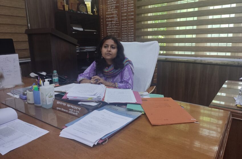  मुख्य विकास अधिकारी सुश्री झरना कमठान ने अपने कार्यालय कक्ष विकास भवन में जनपद में डेंगू के बढ़ते प्रकोप के दृष्टिगत बचाव एवं रोकथाम हेतु संबंधित विभागों के अधिकारियों के साथ बैठक कर आवश्यक दिशा-निर्देश दिए।