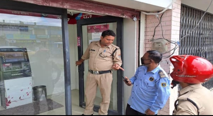  एटीएम कक्षों को चेक करने का अभियान चलाया