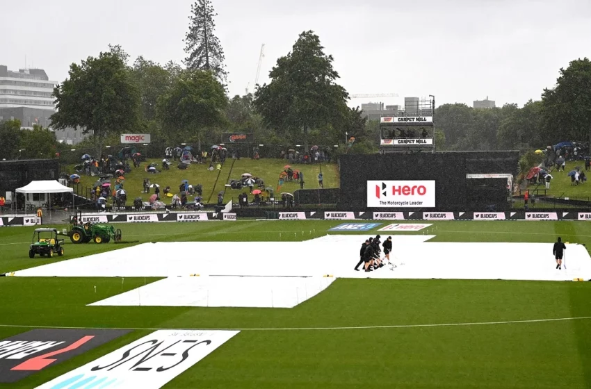  IND Vs NZ : बारिश ने किया मैच का मजा किरकिरा, अब 29 ओवर्स खेलेंगी टीमें