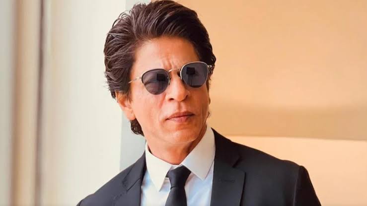  ब्रिटेन की एक प्रतिष्ठित पत्रिका की ओर से तैयार की गई सदाबहार महान 50 अभिनेता व अभिनेत्रियों की सूची में बॉलीवुड अभिनेता शाहरूख खान इकलौते भारतीय हैं।