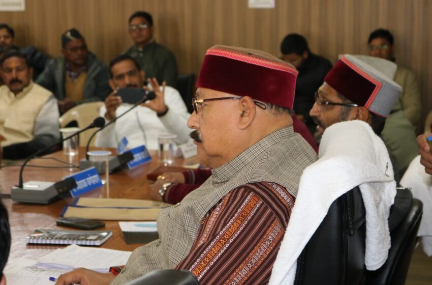  शीतकालीन गद्दीस्थलों से पूजाएं दिखाने की करें व्यवस्थायें: सतपाल महाराज