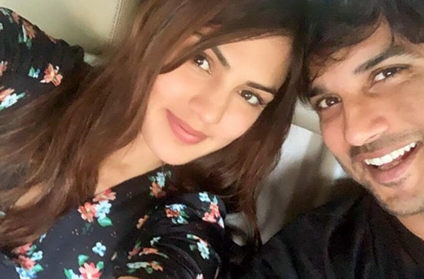  सुशांत सिंह राजपूत की बर्थ एनिवर्सरी पर रिया चक्रवर्ती ने शेयर की अनसीन फोटोज, इस तरह जताया प्यार