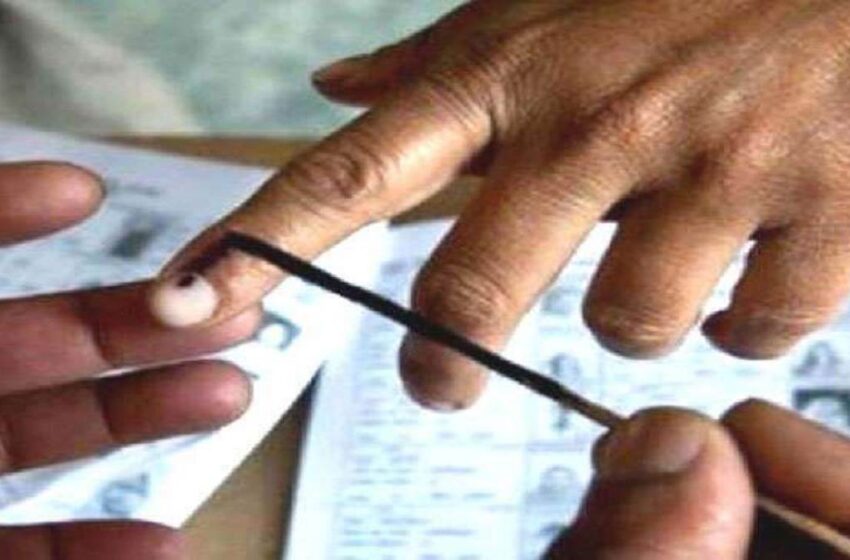  महाराष्ट्र उपचुनाव: चिंचवाड़ और कस्बा पेठ में कड़ी सुरक्षा के बीच मतदान जारी