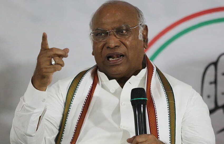  Adani: संसद में उठा अडानी के शेयरों में गिरावट का मुद्दा, खरगे बोले- भारतीयों की गाढ़ी कमाई खतरे में