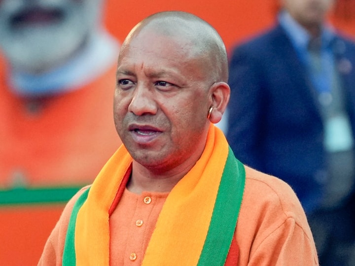  रामचरित मानस विवाद पर बोले CM योगी- ध्यान भटकाने के लिए उठाया गया विवाद