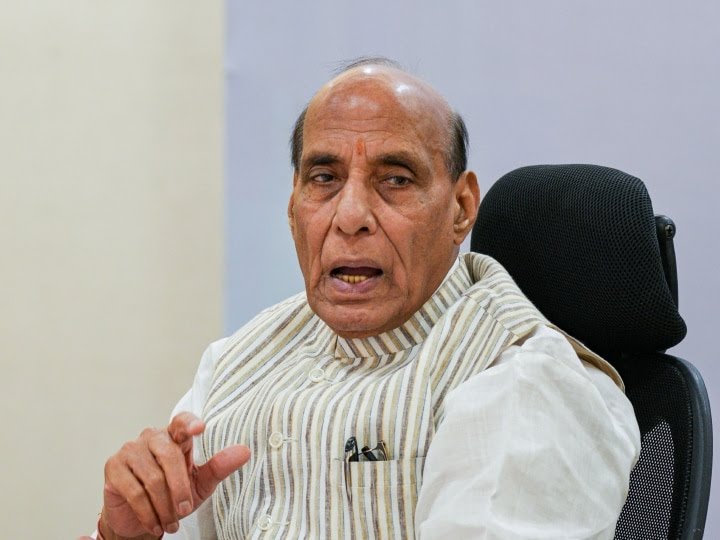  सेना कमांडरों के सम्मेलन में बोले- राजनाथ सिंह, ‘चीन के अतिक्रमण से बढ़ सकता है तनाव’ ; निगरानी जरूरी