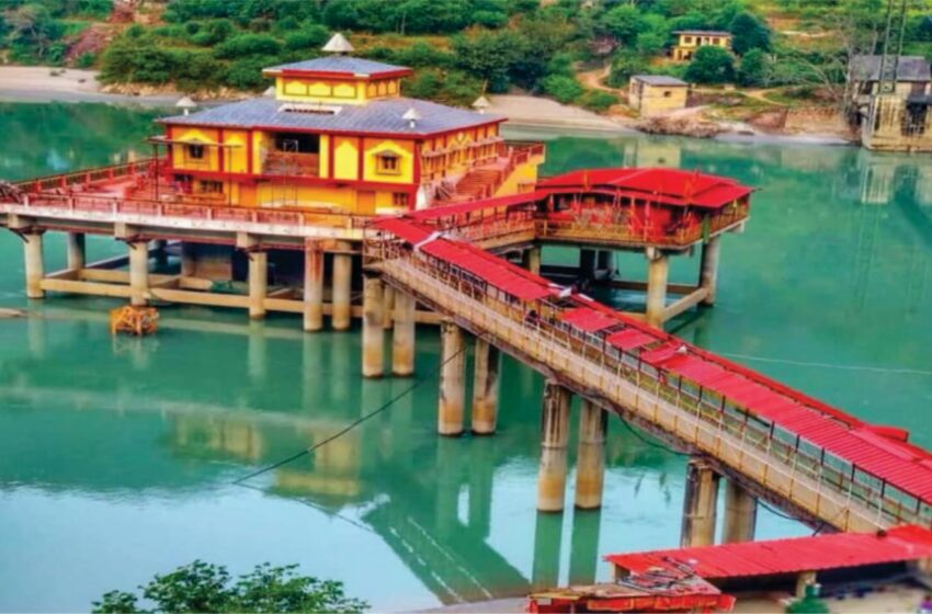  चारधाम यात्रा के दौरान करें माँ धारी देवी के दर्शन