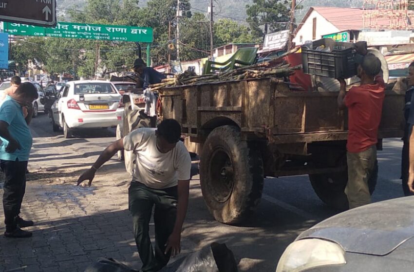  जनपद में अतिक्रमण से बाधित सड़कों एवं फुटपाथों से अतिक्रमण हटाए जाने हेतु जिलाधिकारी श्रीमती सोनिका के निर्देशन पर 5 जोन बनाए