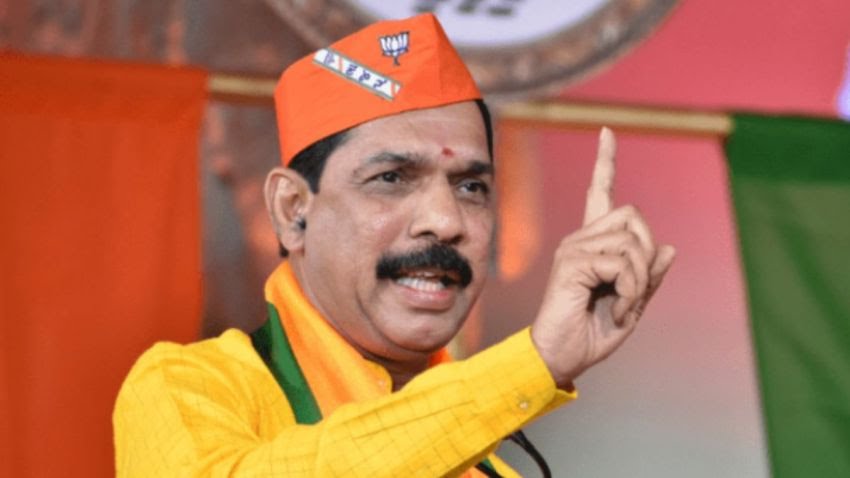  RSS को बैन करने की कोशिश की तो जलकर राख हो जाएगी कांग्रेस, जूनियर खड़गे के बयान पर भड़की भाजपा