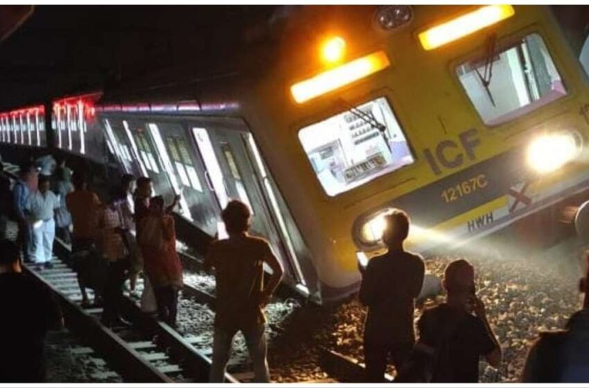  Train Accident: पटरी से उतरी बर्धमान-बंडेल लोकल ट्रेन, रेलवे यातायात बाधित