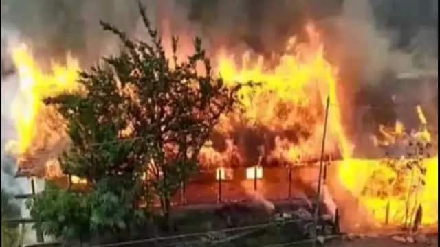  Chamba murder case: युवक की हत्या के बाद से सुलग रहा हिमाचल का चंबा, भीड़ ने फूंका आरोपी घर, धारा 144 लागू