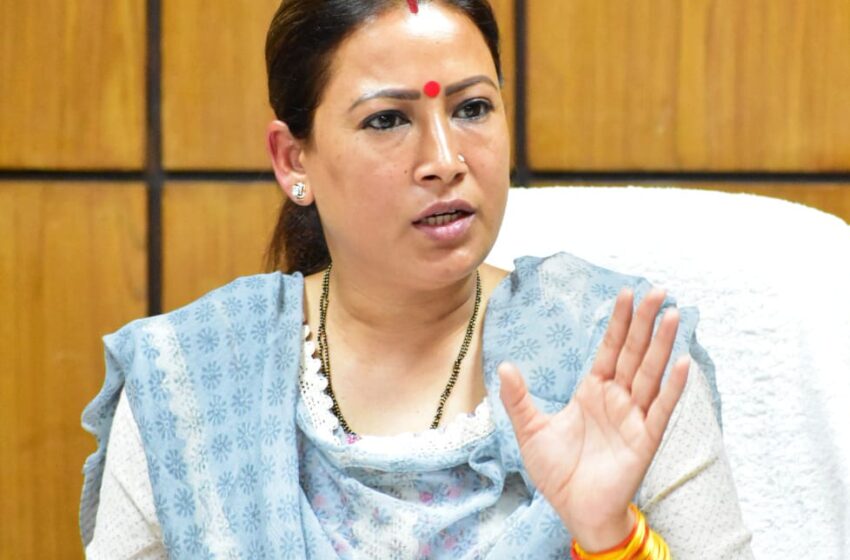  महिला कल्याण की बैठक में कैबिनेट मंत्री रेखा आर्या ने आधी अधूरी तैयारियों पर विभागीय अधिकारियों पर जताई नाराजगी