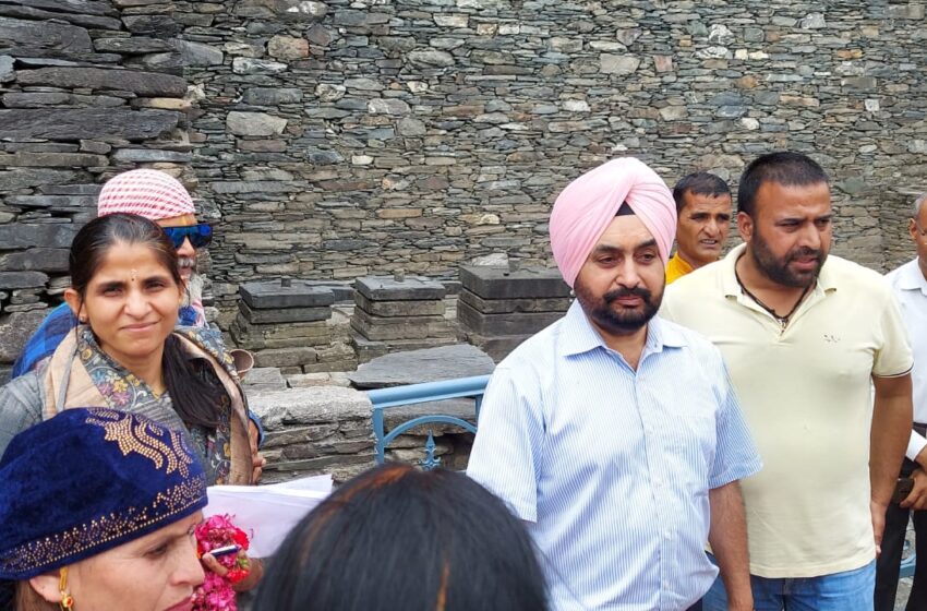  मुख्य सचिव एस.एस. संधू ने आज लाखामण्डलइ धार्मिक पर्यटन स्थल का निरीक्षण किया