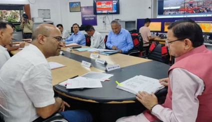 बारिश का कहर, केदारनाथ यात्रा पर लगा ब्रेक, अधिकारियों संग सीएम धामी ने की बैठक