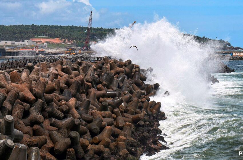  Cyclone Biparjoy: चक्रवाती तूफान के 15 जून को गुजरात के कच्छ पहुंचने की संभावना, मुंबई में ऊंची लहरें उठ रहीं