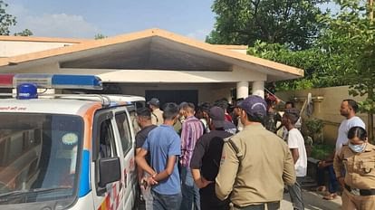  Dehradun Love Jihad: मुस्लिम युवक के इश्क में लड़की ने की खुदकुशी, दीवार पर खून लिखा खत