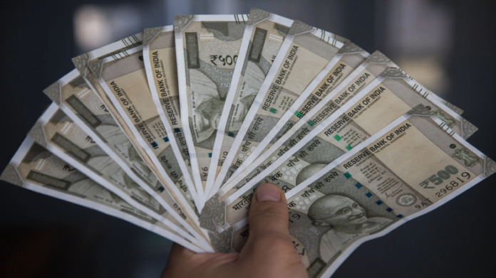  नेपाल में नहीं चल रहे भारतीय नोट, व्यापारी और पर्यटक परेशान