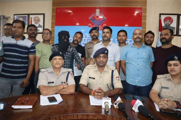  रुद्रपुर : पुलिस गिरफ्त में आया फरार संजू, दरोगा पर बाइक चढ़ा कर घायल करने का है आरोप