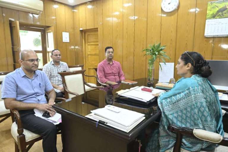  उत्तराखंड : पुल गिरने के मामले में मैडम स्पीकर ने किया मिस्टर सिन्हा समेत इन अधिकारियों क़ो तलब, दिए ये निर्देश