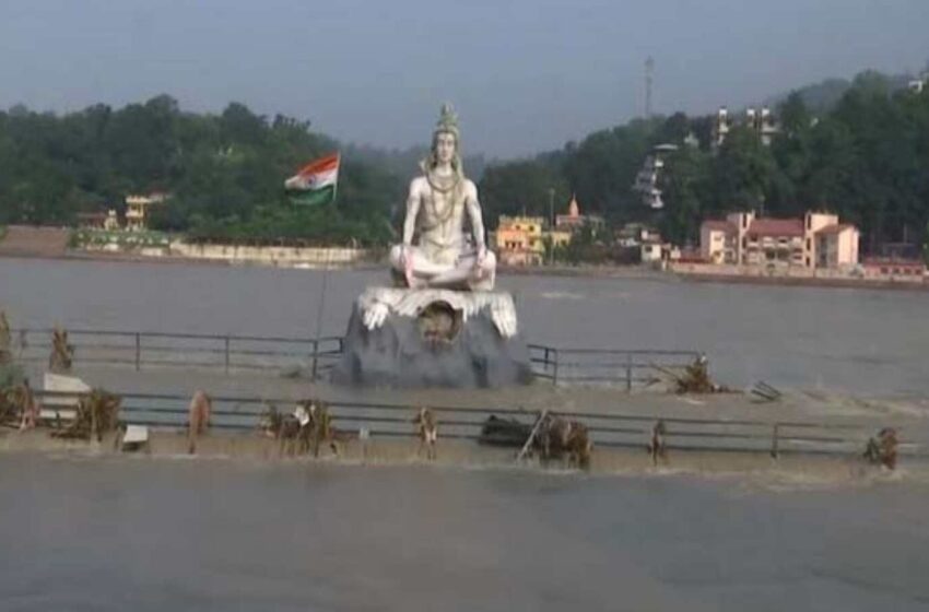  ऋषिकेश में गंगा नदी का जलस्तर कम हुआ