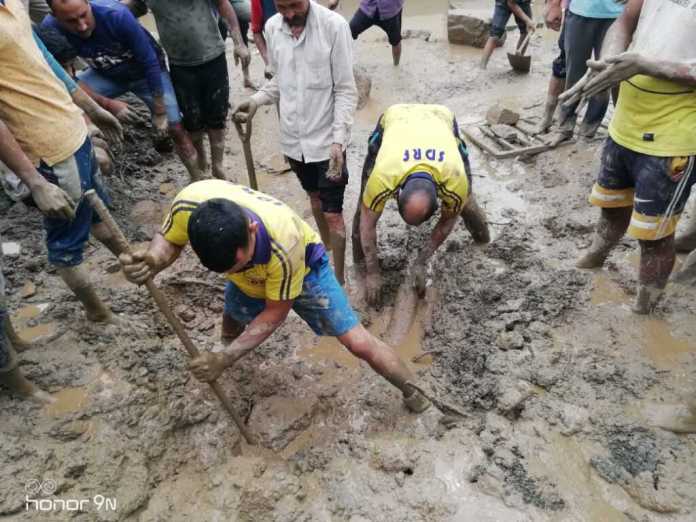  भूस्खलन में दबे एक ही परिवार के पांच लोगों से तीन के शव बरामद