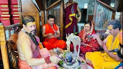  हरिद्वार पहुंचे एक्टर राजपाल यादव, दक्षिण काली मंदिर में किया रुद्राभिषेक