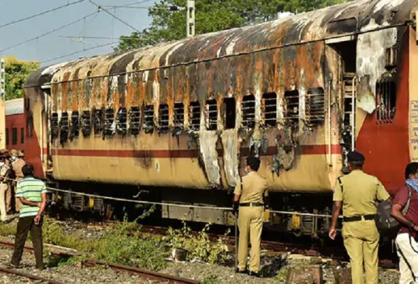 मदुरै यार्ड जंक्शन पर प्राइवेट बोगी में लगी आग, 10 की मौत