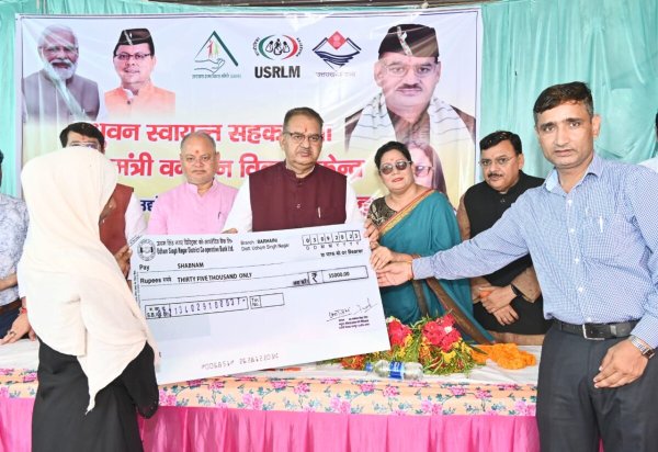  धामी सरकार महिला सशक्तिकरण और आत्मनिर्भर उत्तराखंड के लिए संकल्पित : गणेश जोशी