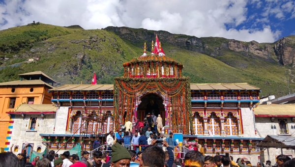  श्री बदरीनाथ और केदारनाथ धाम में धूमधाम से मनाया जा रहा श्रीकृष्ण जन्माष्टमी पर्व