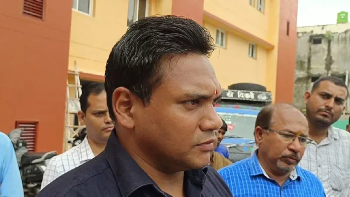  डेंगू को लेकर स्वास्थ्य विभाग सतर्क, स्वास्थ्य सचिव डाक्टर ने अस्पतालों का किया निरीक्षण