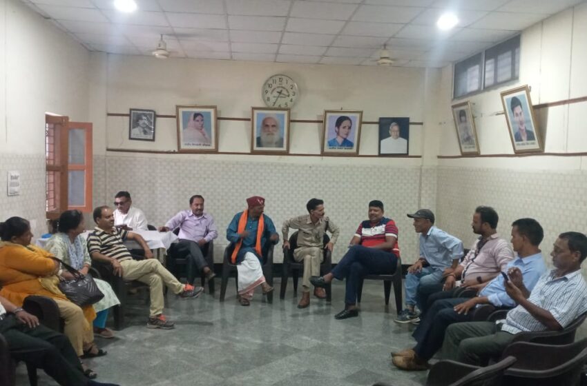  पी.आर.डी संगठन के प्रदेश महासचिव विजेंद्र सिंह लोधी ने बताया कि संगठन के चुनाव 29 अक्टूबर 2023 को होंगे।