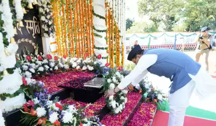  मुख्यमंत्री बोले, अकाल मृत्यु पुलिस आश्रित परिवारों को एक लाख रुपये का आर्थिक सहयोग दिया जाएगा